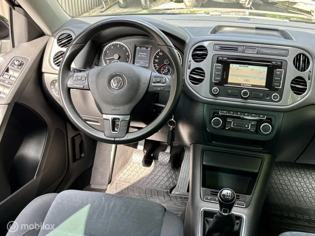 1.4 TSI R-Line. NAVI, CRUISE, PDC.