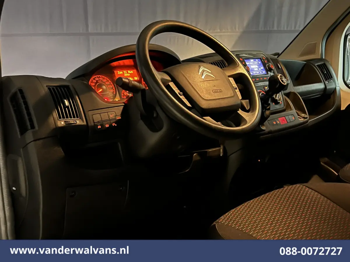 2.2 BlueHDi 120pk L1H1 Airco | 2500kg Trekhaak | Imperiaal Bijrijdersbank