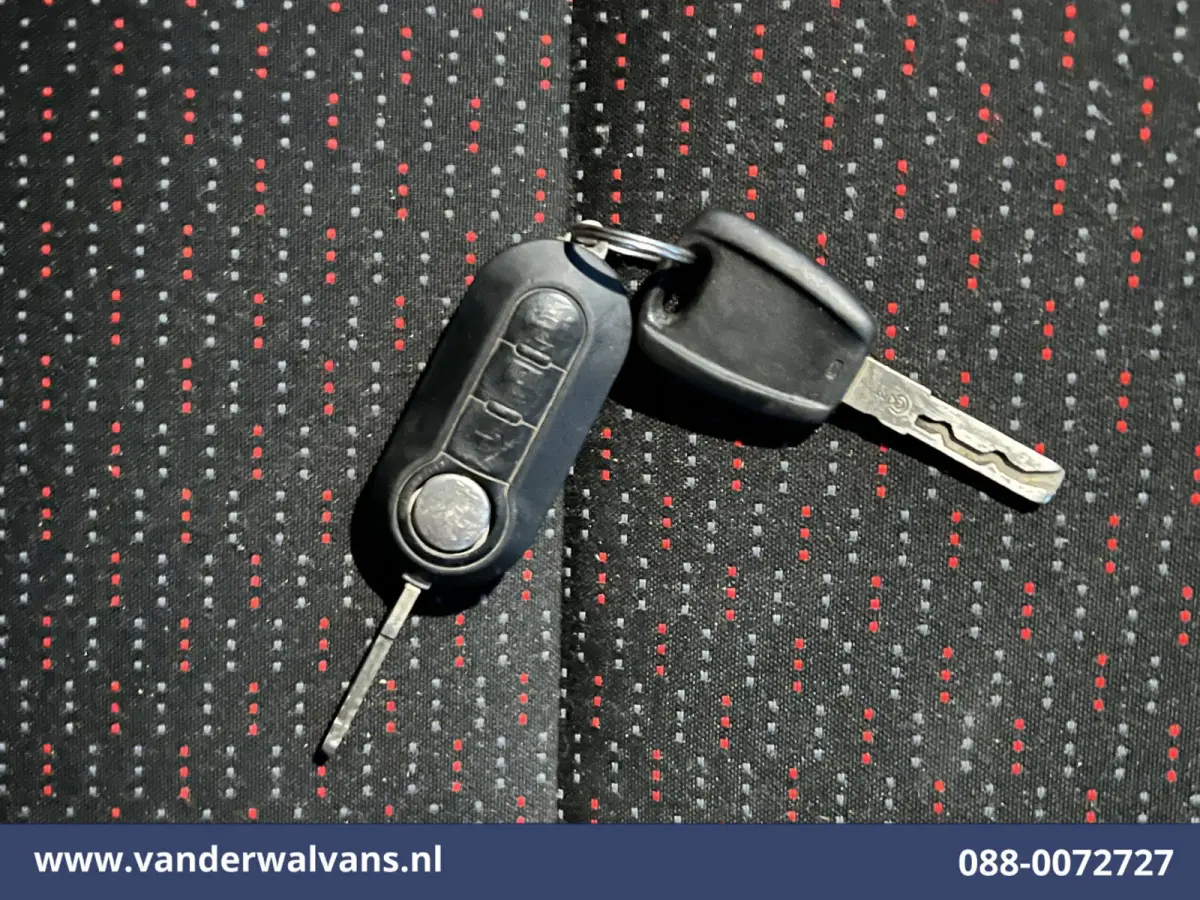 2.2 BlueHDi 120pk L1H1 Airco | 2500kg Trekhaak | Imperiaal Bijrijdersbank