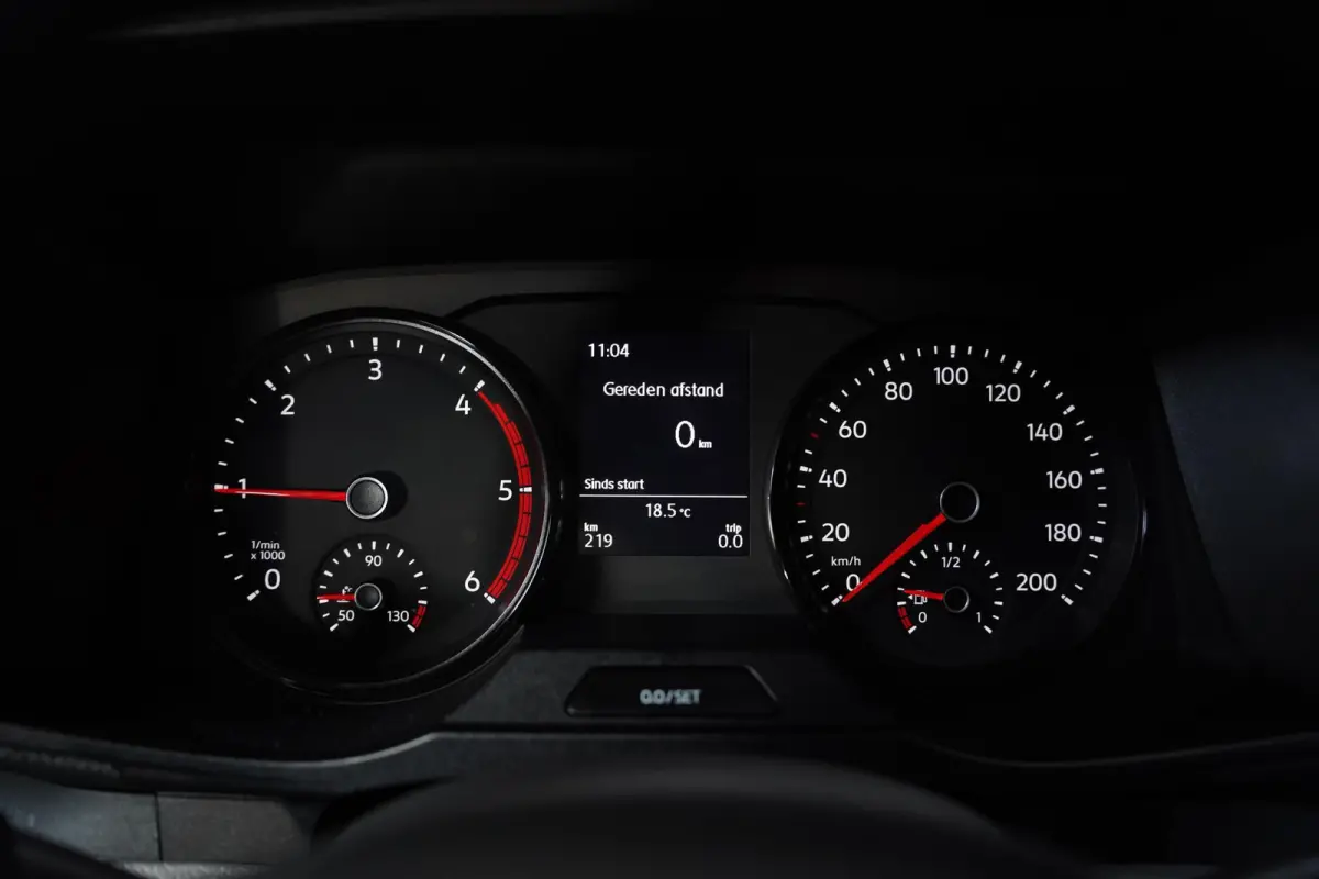 2.0 TDI 177 pk L4 Pick Up / Open Laadbak Airco Cruise Control, 3-Zits, LxBxH 430x203x40 cm
