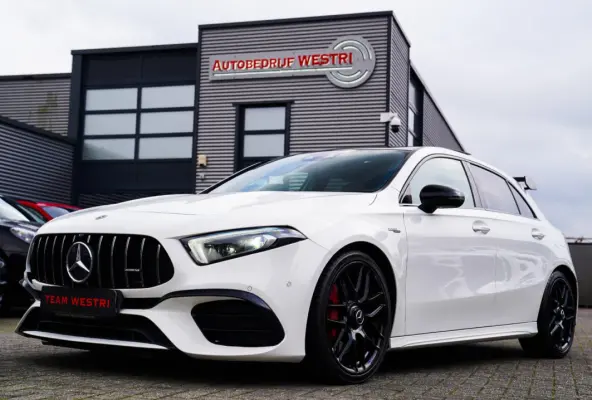 AMG 45 4MATIC+ Premium Plus | Panorama | Sterrenhemel | Sport uitlaat | Burmester | Luxe leder/Alcantara |