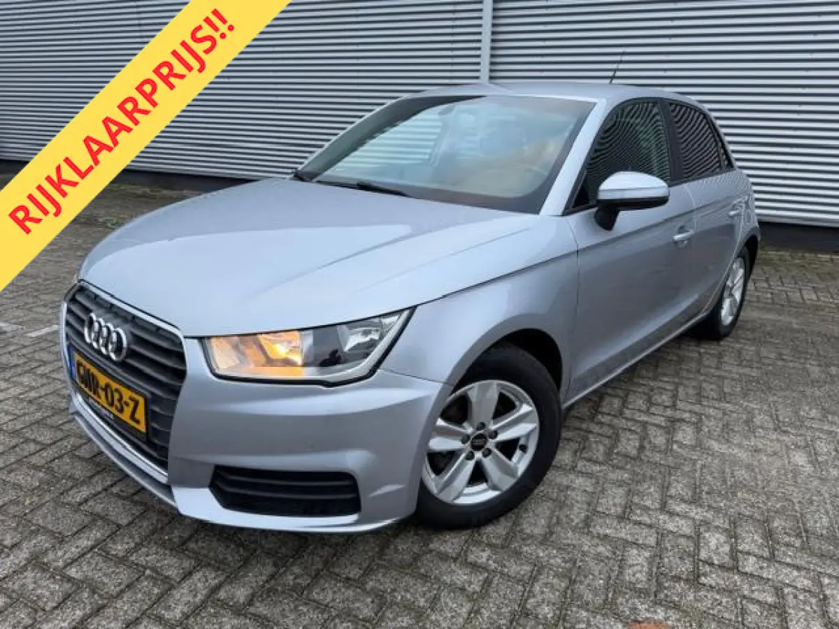 1.0 TFSI ,airco,navigatie,parkeersensoren, 5Deurs,
