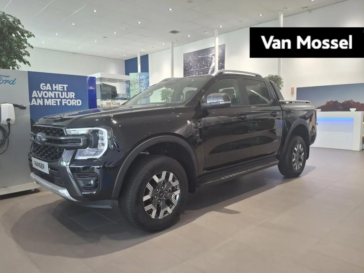 Wildtrak PHEV | DUBBELE CABINE | TREKHAAK | 18 INCH VELGEN | NAVIGATIE | STOEL- EN STUURVERWARMING | PARKEERSENSOREN VÓÓR | ALARM MET BEWEGINGSSENSOREN | ADAPTIEVE CRUISE CONTROL | POWER R
