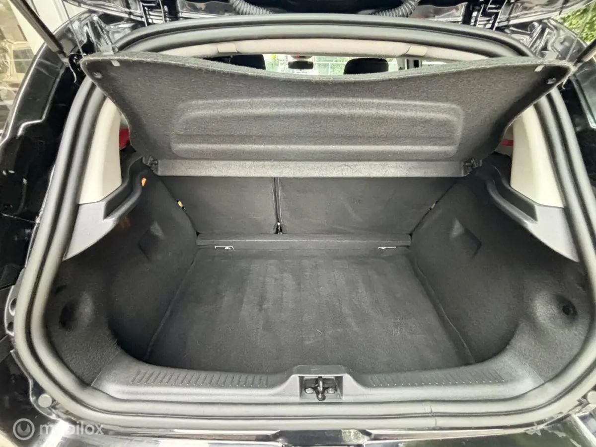 1.6 Turbo R.S. NAVI, CAMERA, CRUISE.