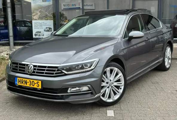 2.0 TDI Business Edition R l ACC l PANO l XENON