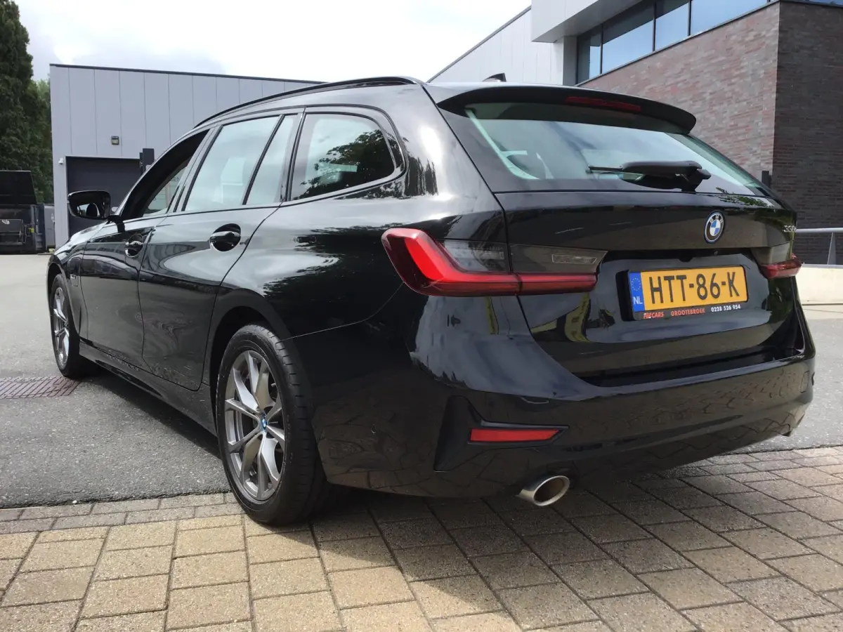 330e Business Edition Plus I 293PK I Camera I Trekhaak I Ambiente I Full Led I Stoel & Stuurverw. I Half/Leder