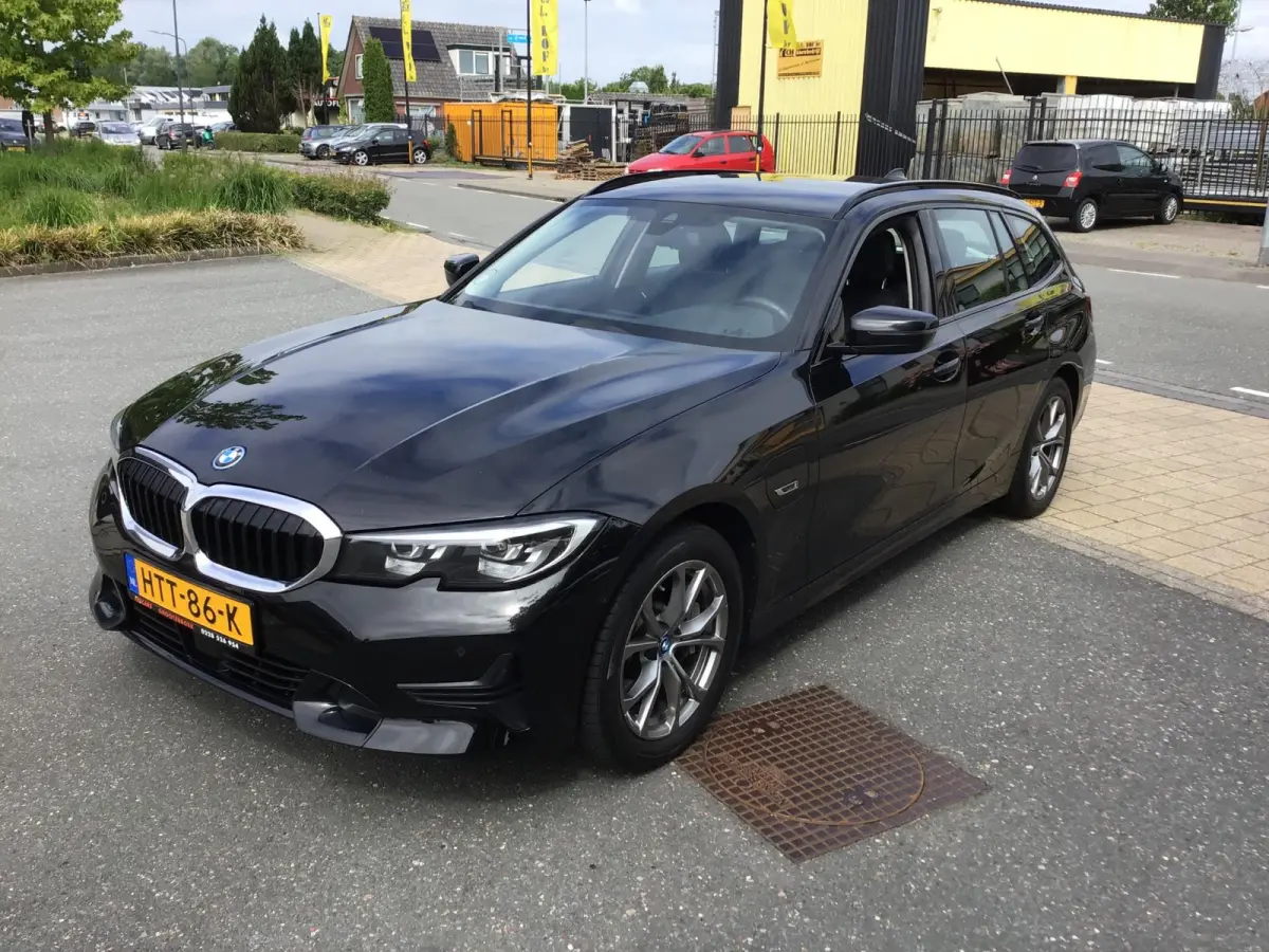 330e Business Edition Plus I 293PK I Camera I Trekhaak I Ambiente I Full Led I Stoel & Stuurverw. I Half/Leder