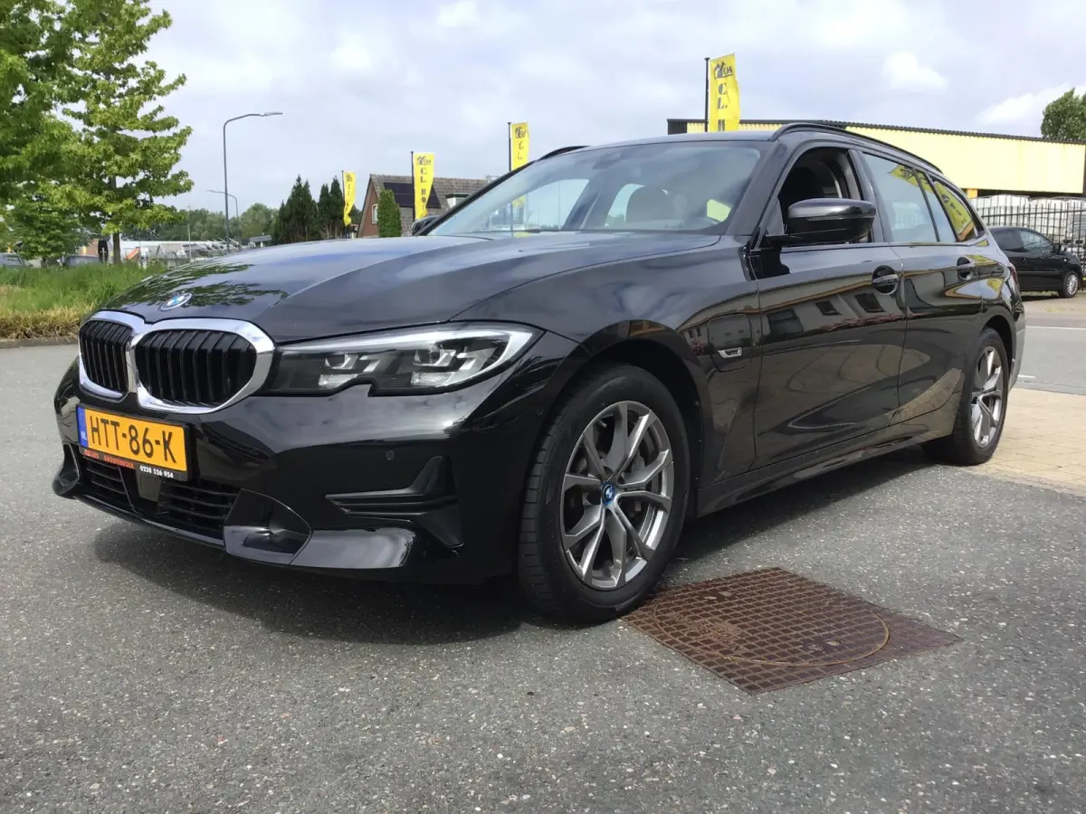 330e Business Edition Plus I 293PK I Camera I Trekhaak I Ambiente I Full Led I Stoel & Stuurverw. I Half/Leder