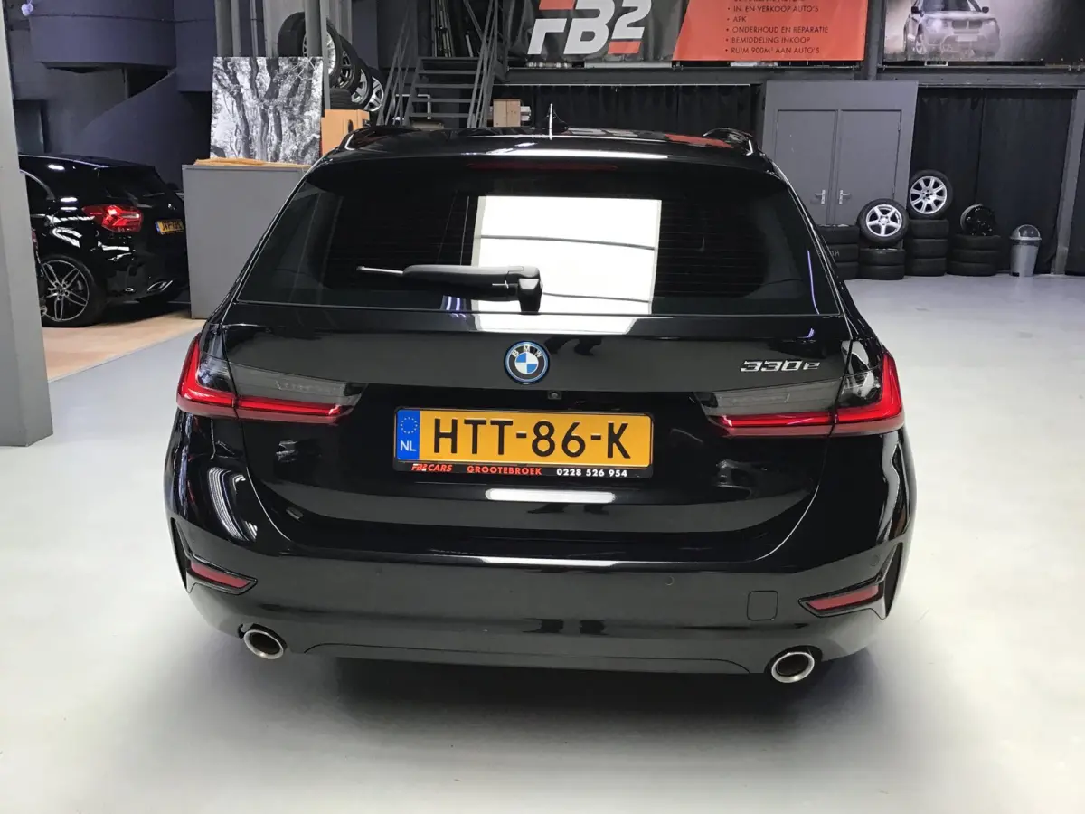 330e Business Edition Plus I 293PK I Camera I Trekhaak I Ambiente I Full Led I Stoel & Stuurverw. I Half/Leder