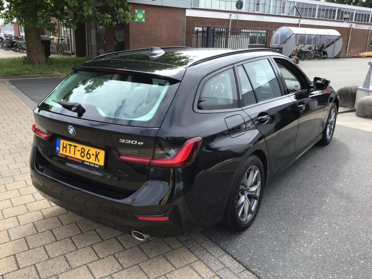 330e Business Edition Plus I 293PK I Camera I Trekhaak I Ambiente I Full Led I Stoel & Stuurverw. I Half/Leder