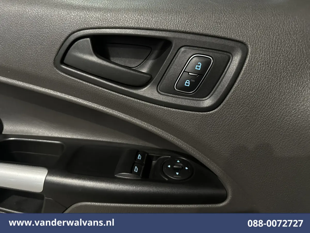 1.5 EcoBlue 100pk L1H1 Euro6 Airco | Camera | Android Auto | Stoelverwarming | Verwarmde voorruit Parkeersensoren