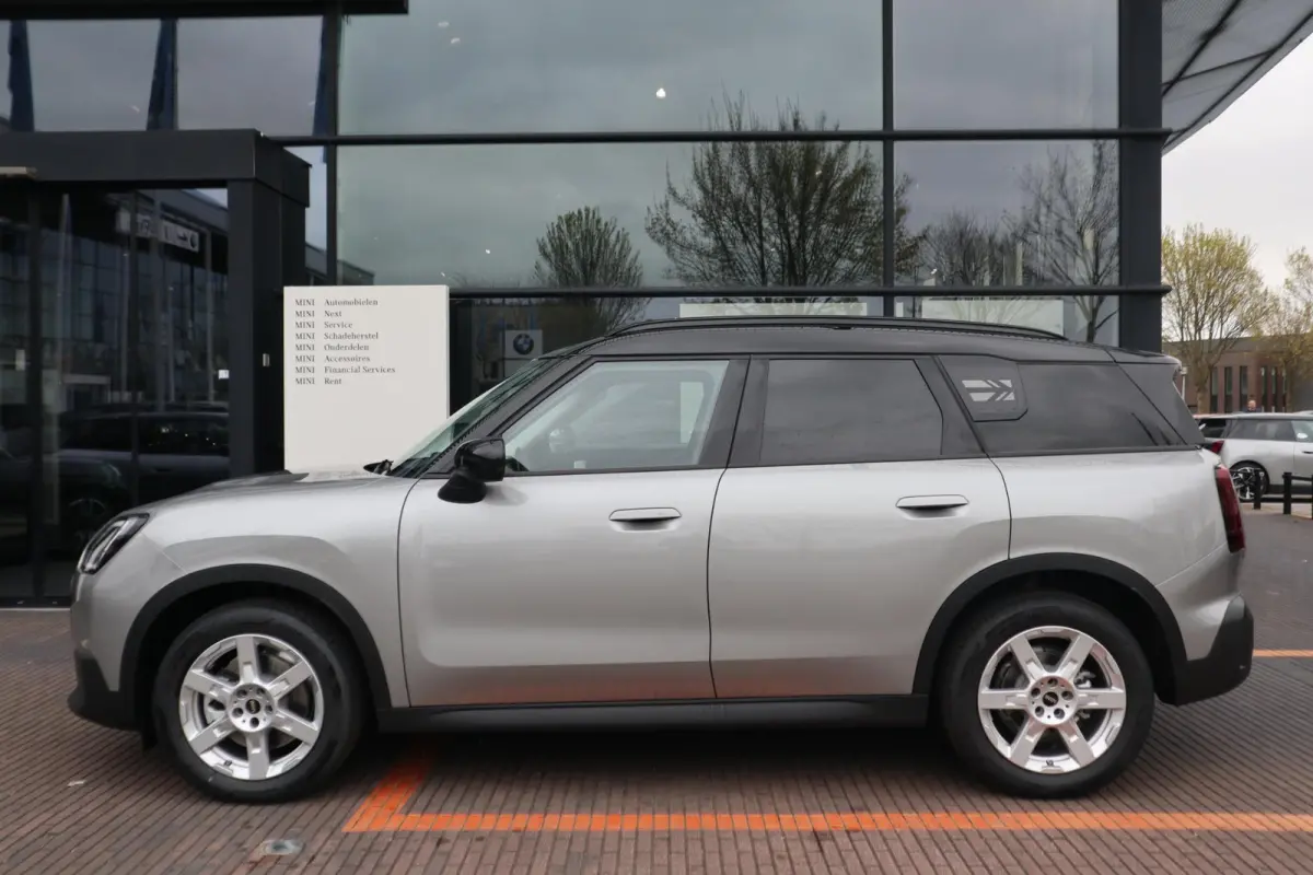C | Classic Trim + Package M