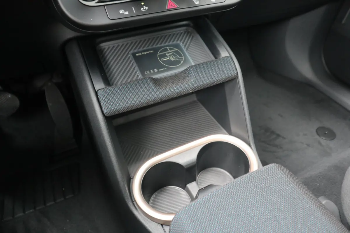 C | Classic Trim + Package M