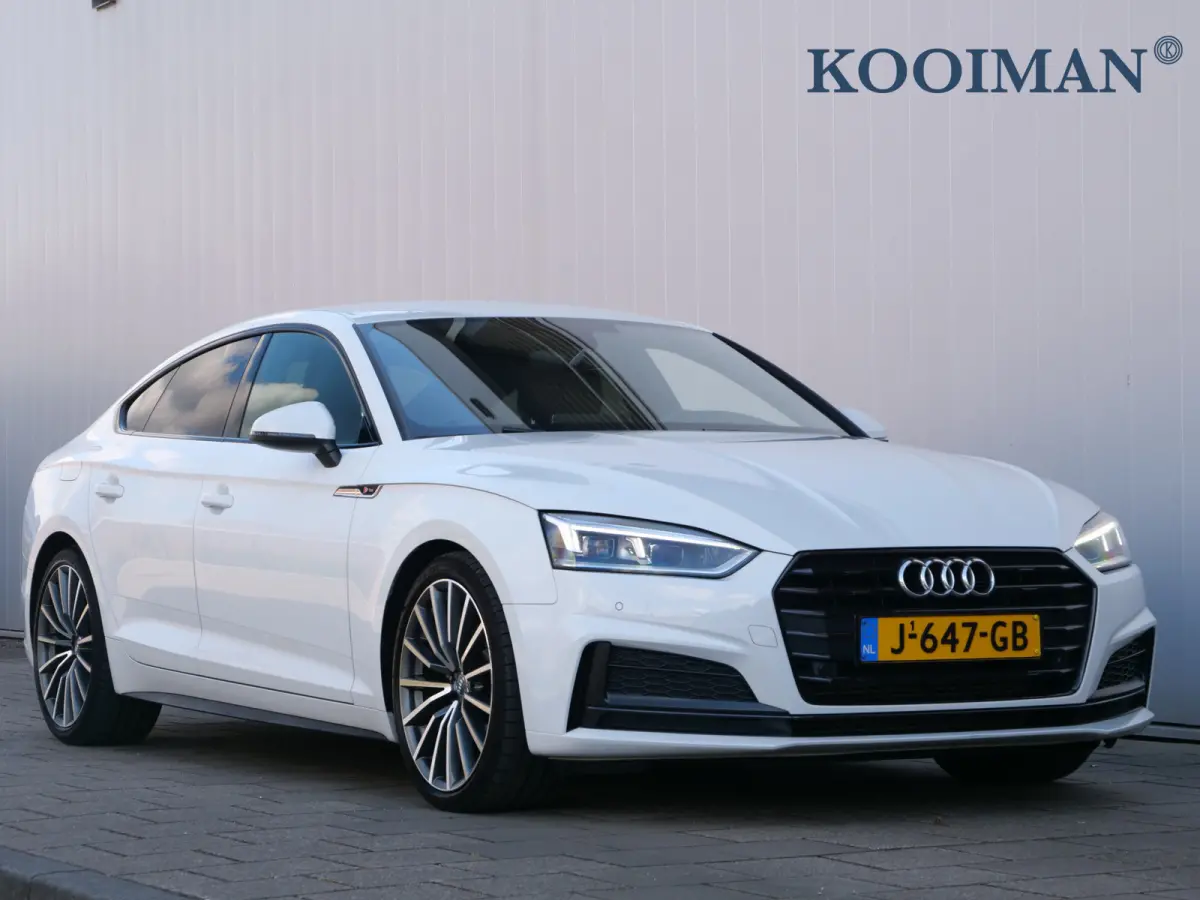 35 TFSI 150pk Sport S-line Black edition Automaat Navi / 19 inch / PDC