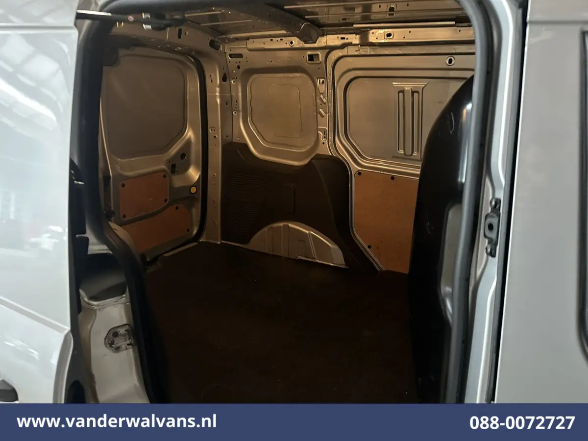 1.5 EcoBlue 100pk L1H1 Euro6 Airco | Camera | Navigatie | Apple Carplay | Android Auto 1350kg Trekhaak, Parkeersensoren