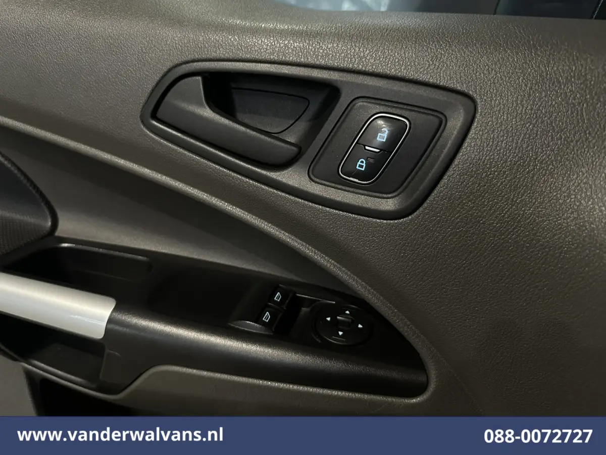 1.5 EcoBlue 100pk L1H1 Euro6 Airco | Camera | Navigatie | Apple Carplay | Android Auto 1350kg Trekhaak, Parkeersensoren