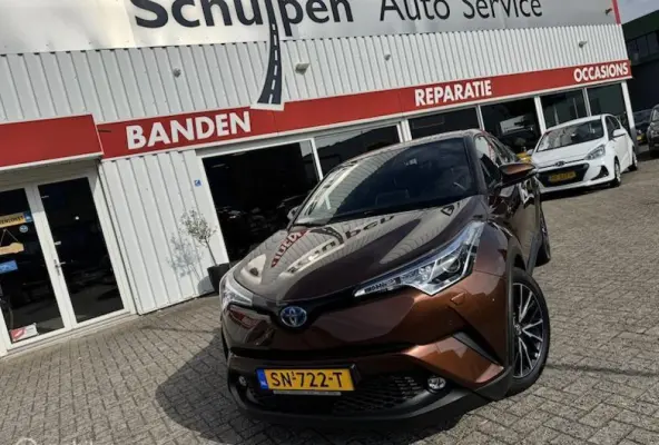 1.8 Hybrid Style