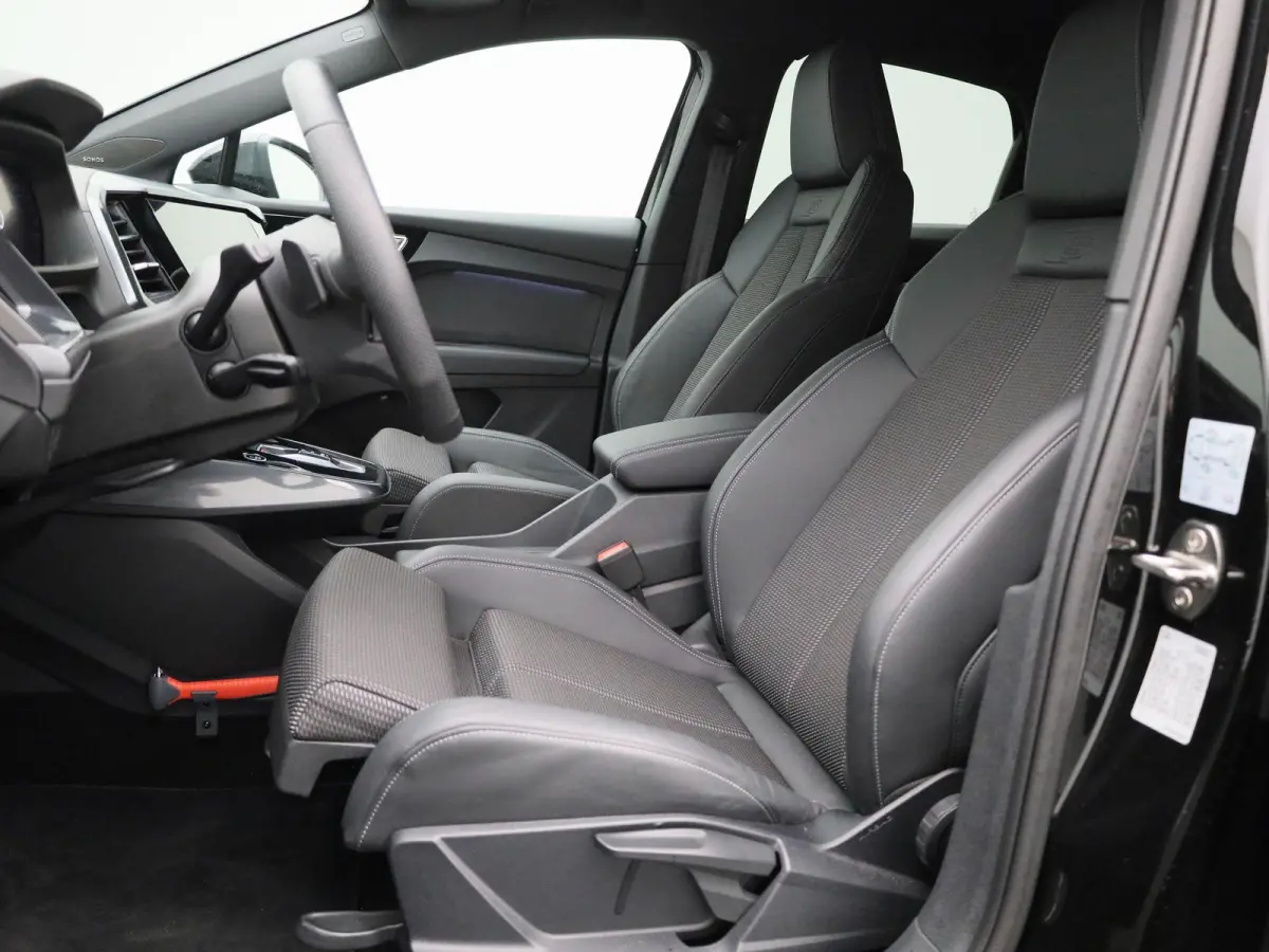 45 quattro S Edition 82 kWh l Adaptive Cruise Control l MMI navigatie plus MMI touch l SONOS Premium l Stoelverwarming voorin l Apple Carplay / Android Auto l Lichtpakket plus ambient light 