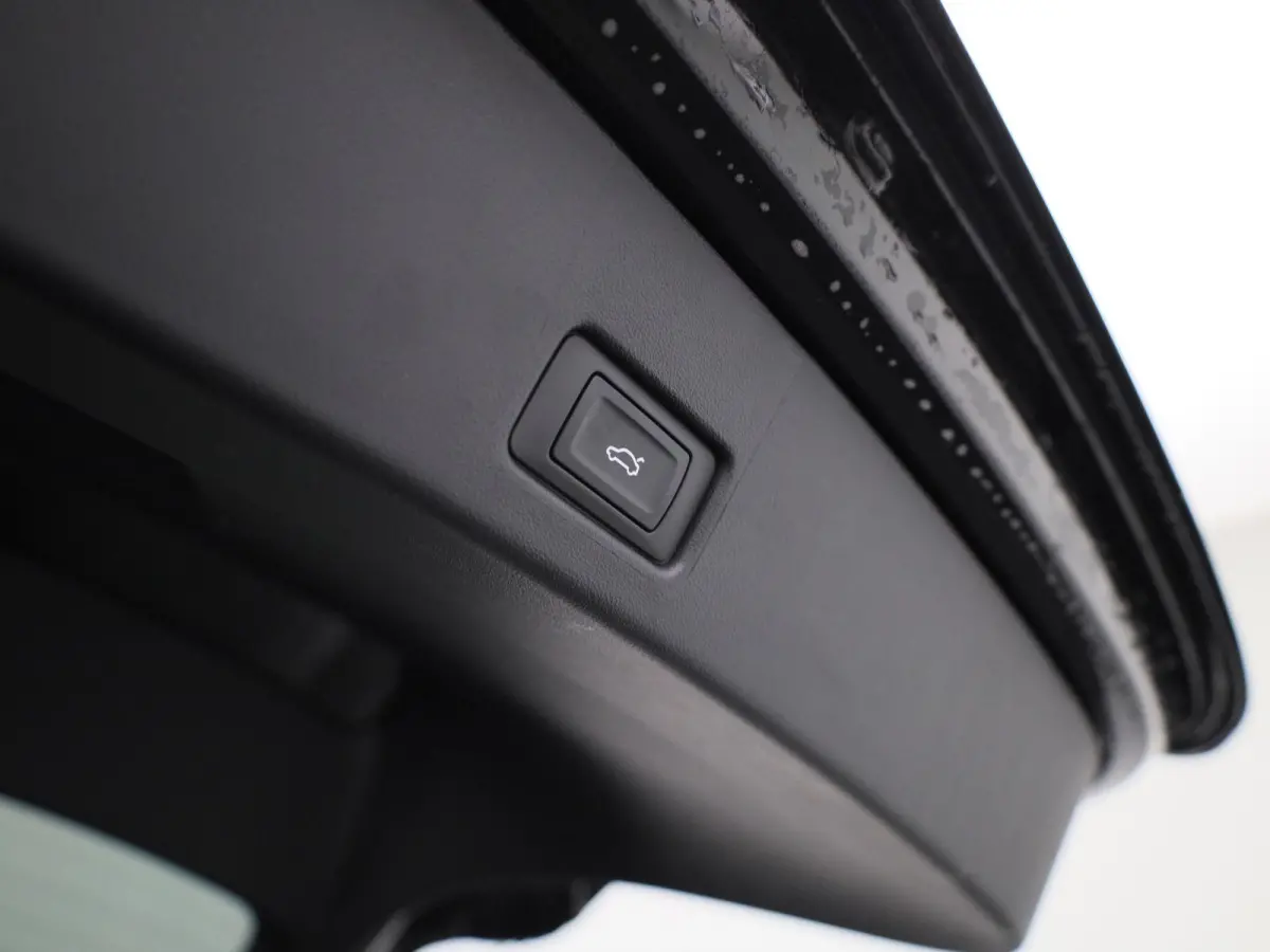 45 quattro S Edition 82 kWh l Adaptive Cruise Control l MMI navigatie plus MMI touch l SONOS Premium l Stoelverwarming voorin l Apple Carplay / Android Auto l Lichtpakket plus ambient light 