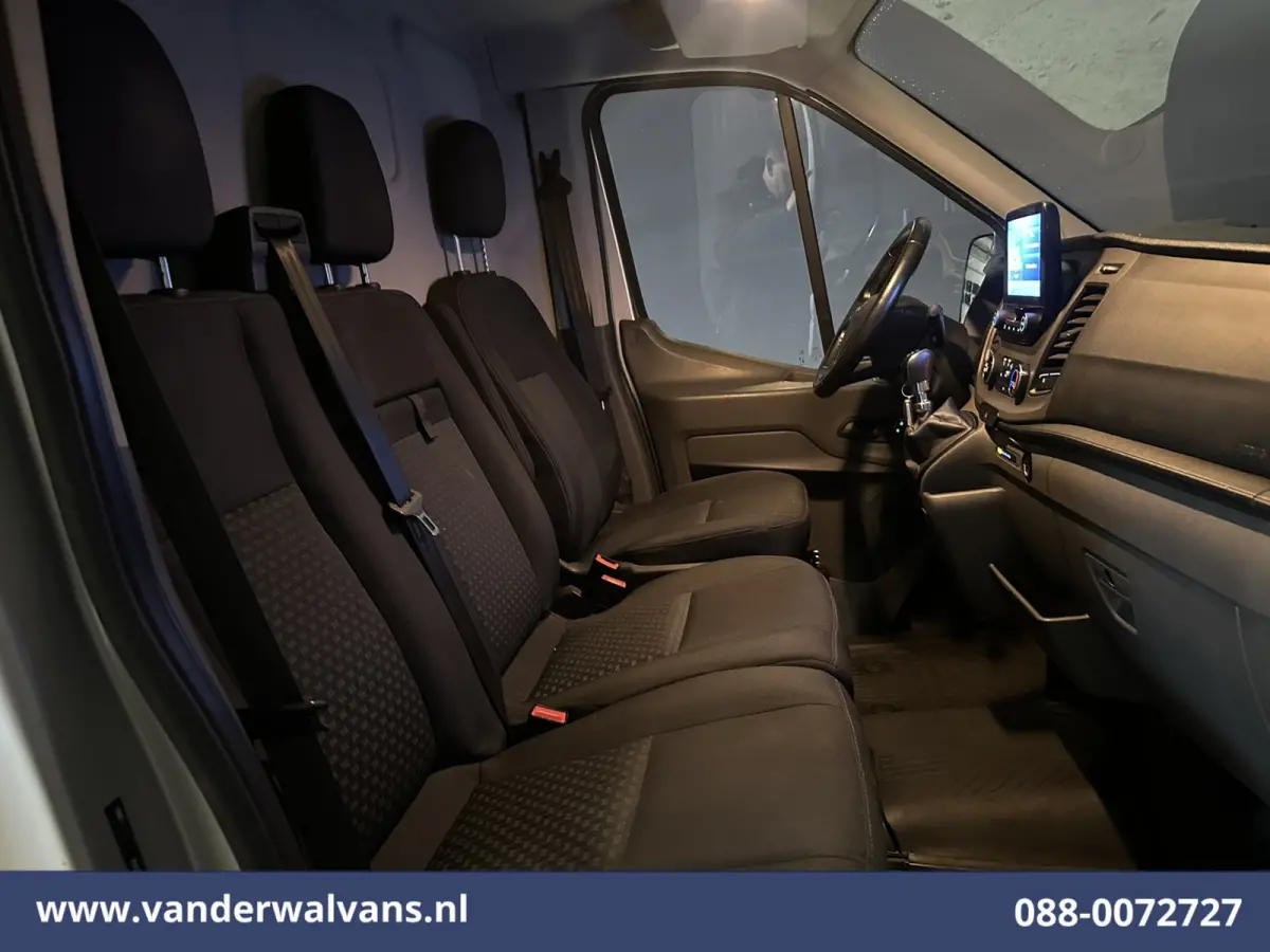 2.0 TDCI 170pk L3H3 Euro6 Airco | Navigatie | 2500kg Trekhaak | Cruisecontrol Verwarmde voorruit, Parkeersensoren, Bijrijdersbank