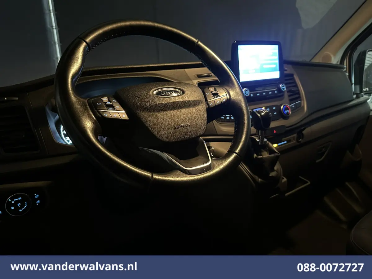 2.0 TDCI 170pk L3H3 Euro6 Airco | Navigatie | 2500kg Trekhaak | Cruisecontrol Verwarmde voorruit, Parkeersensoren, Bijrijdersbank