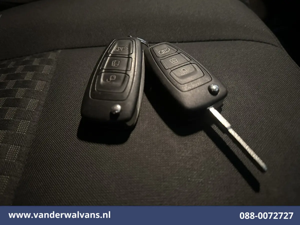2.0 TDCI 170pk L3H3 Euro6 Airco | Navigatie | 2500kg Trekhaak | Cruisecontrol Verwarmde voorruit, Parkeersensoren, Bijrijdersbank
