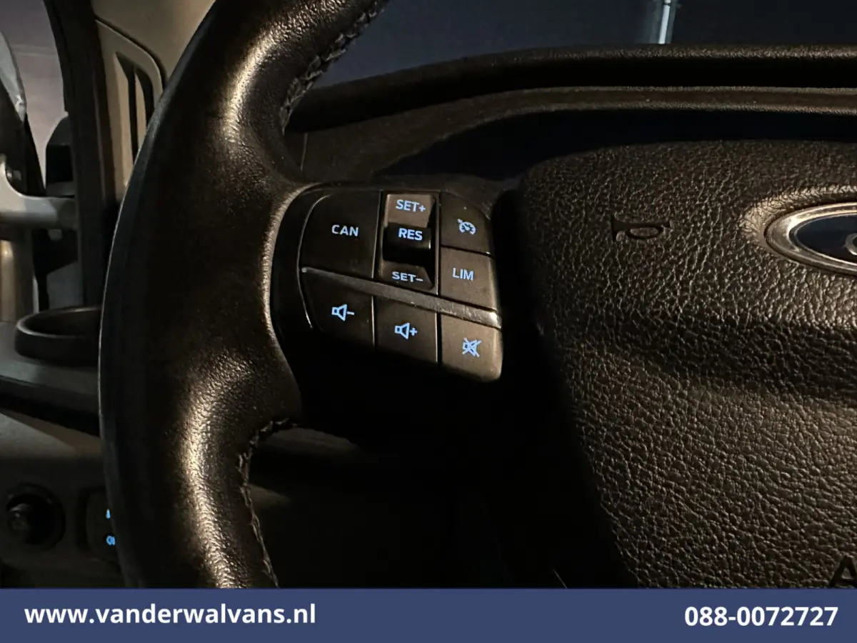 2.0 TDCI 170pk L3H3 Euro6 Airco | Navigatie | 2500kg Trekhaak | Cruisecontrol Verwarmde voorruit, Parkeersensoren, Bijrijdersbank