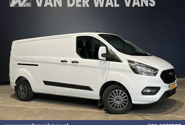 2.0 TDCI 131pk L2H1 Euro6 Airco | Apple Carplay | Android Auto | LED | Cruisecontrol Verwarmde voorruit, Stoelverwarming, Parkeersensoren Bijrijdersbank, 2800kg trekvermogen