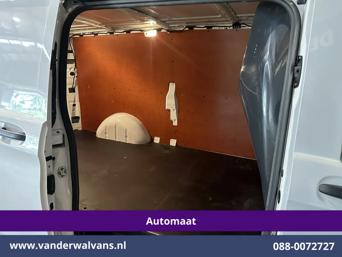 114 CDI 9G-Tronic Automaat L3H1 Euro6 Airco | Camera | Apple Carplay | Android Auto Cruisecontrol, 2500kg Trekhaak, Parkeersensoren, Bijrijdersbank