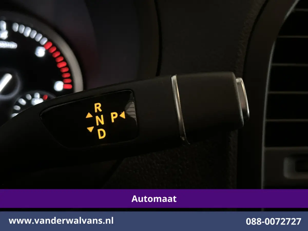 114 CDI 9G-Tronic Automaat L3H1 Euro6 Airco | Camera | Apple Carplay | Android Auto Cruisecontrol, 2500kg Trekhaak, Parkeersensoren, Bijrijdersbank