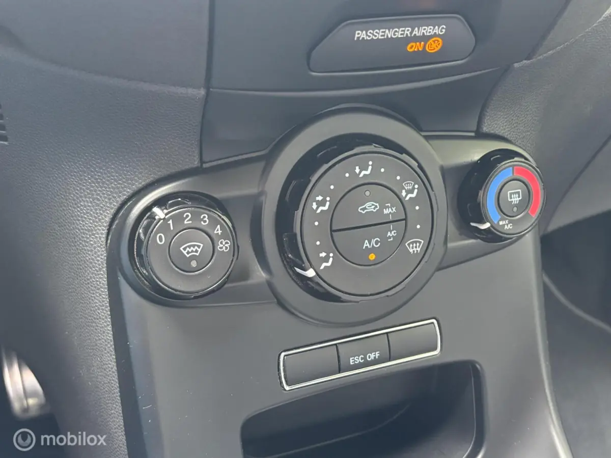 1.6 ST. 183 PK, 5 DEURS, AIRCO
