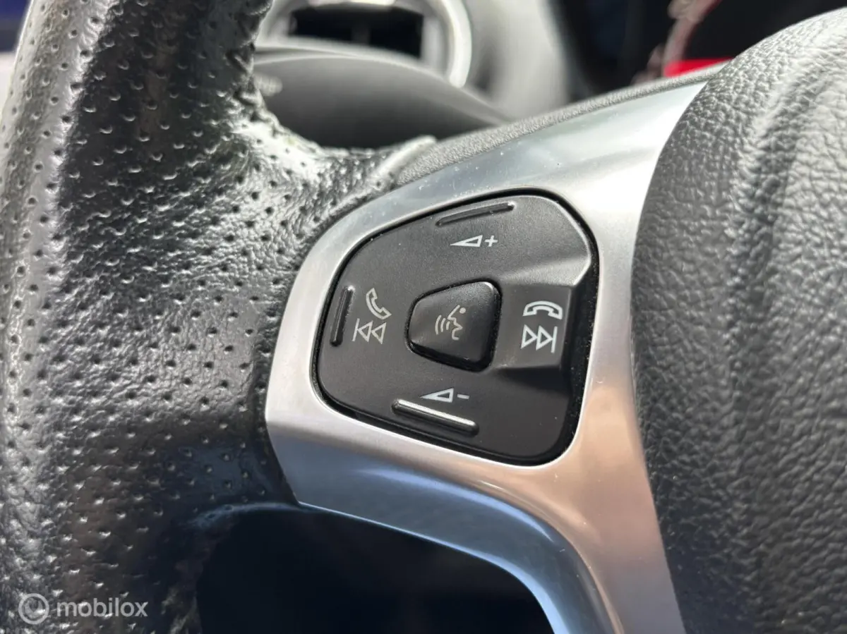 1.6 ST. 183 PK, 5 DEURS, AIRCO