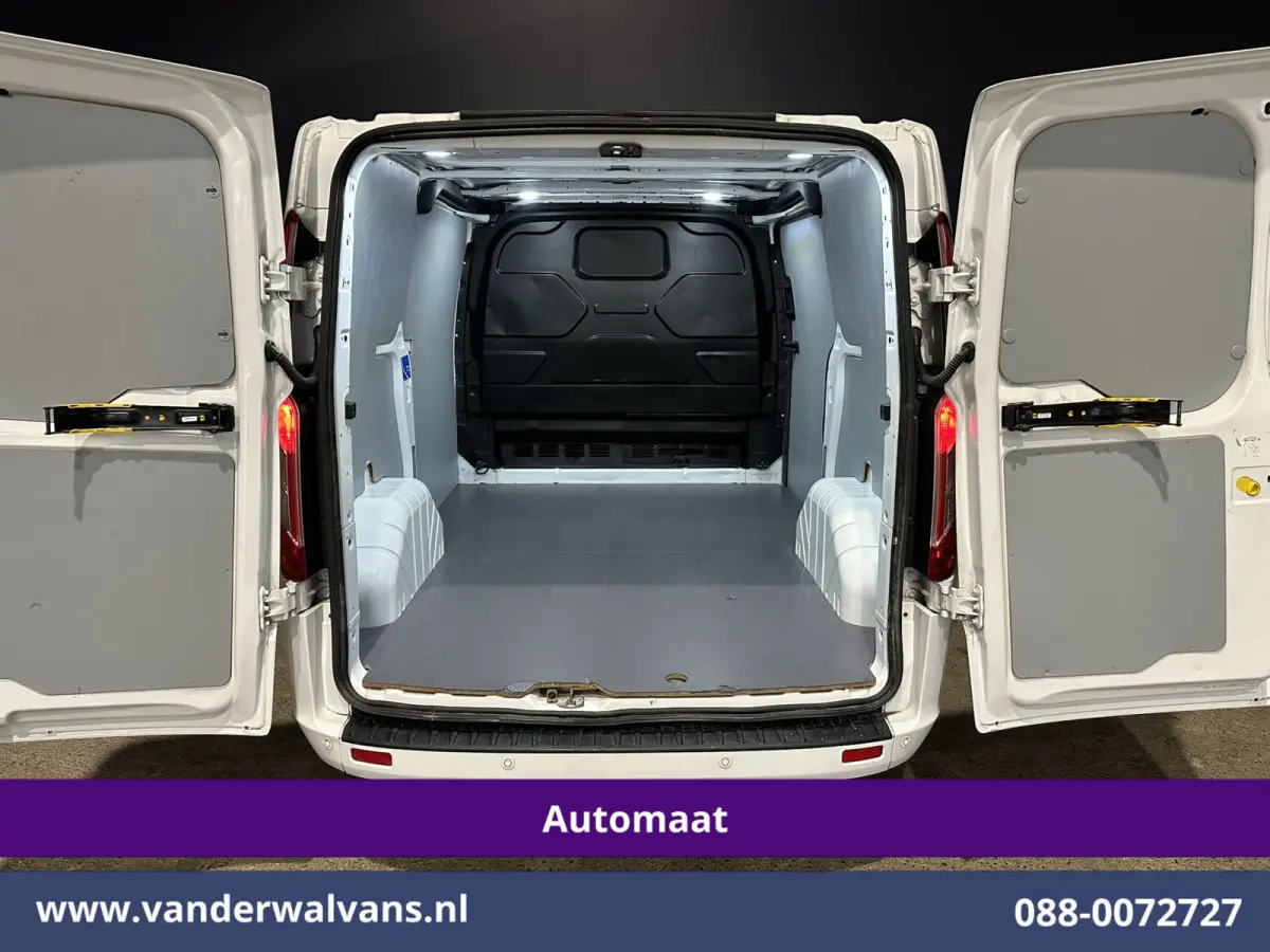 2.0 TDCI 130pk Automaat L1H1 Limited Editie Euro6 Airco | Camera | Navigatie | LED Apple Carplay, Android Auto, LM Velgen, Cruisecontrol, Stoelverwarming, Verwarmde voorruit, Parkeersensoren