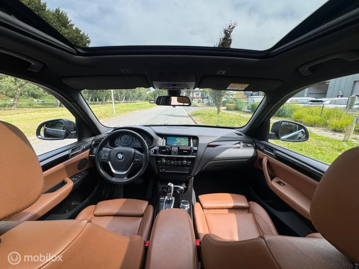 sDrive20i High Executive Automaat Pano Navi