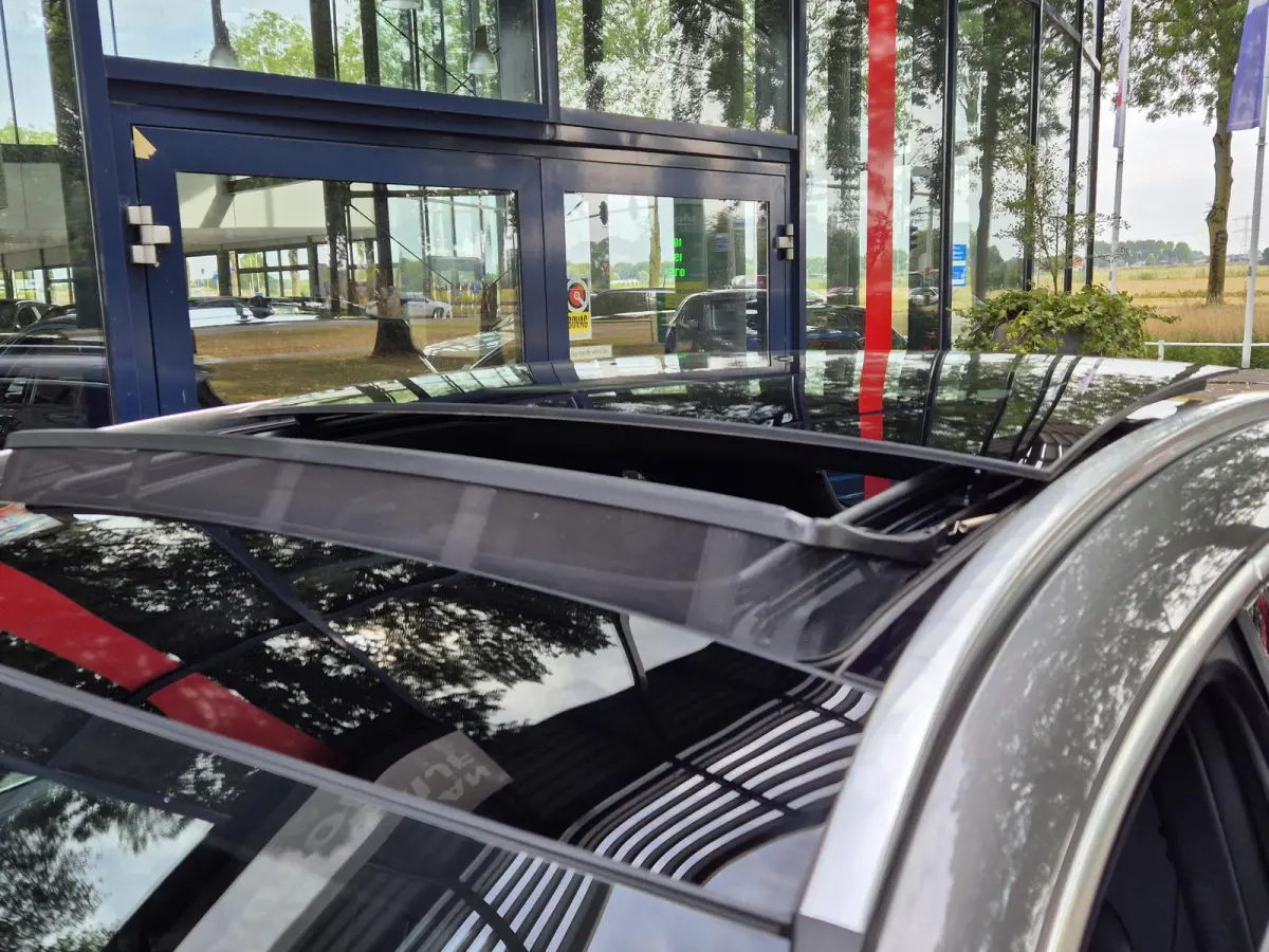 250 e AUTOMAAT | SOH 96,71% | Panoramadak | Climate Control | Navigatie | Parkeercamera | Cruise Control | Stoelverwarming