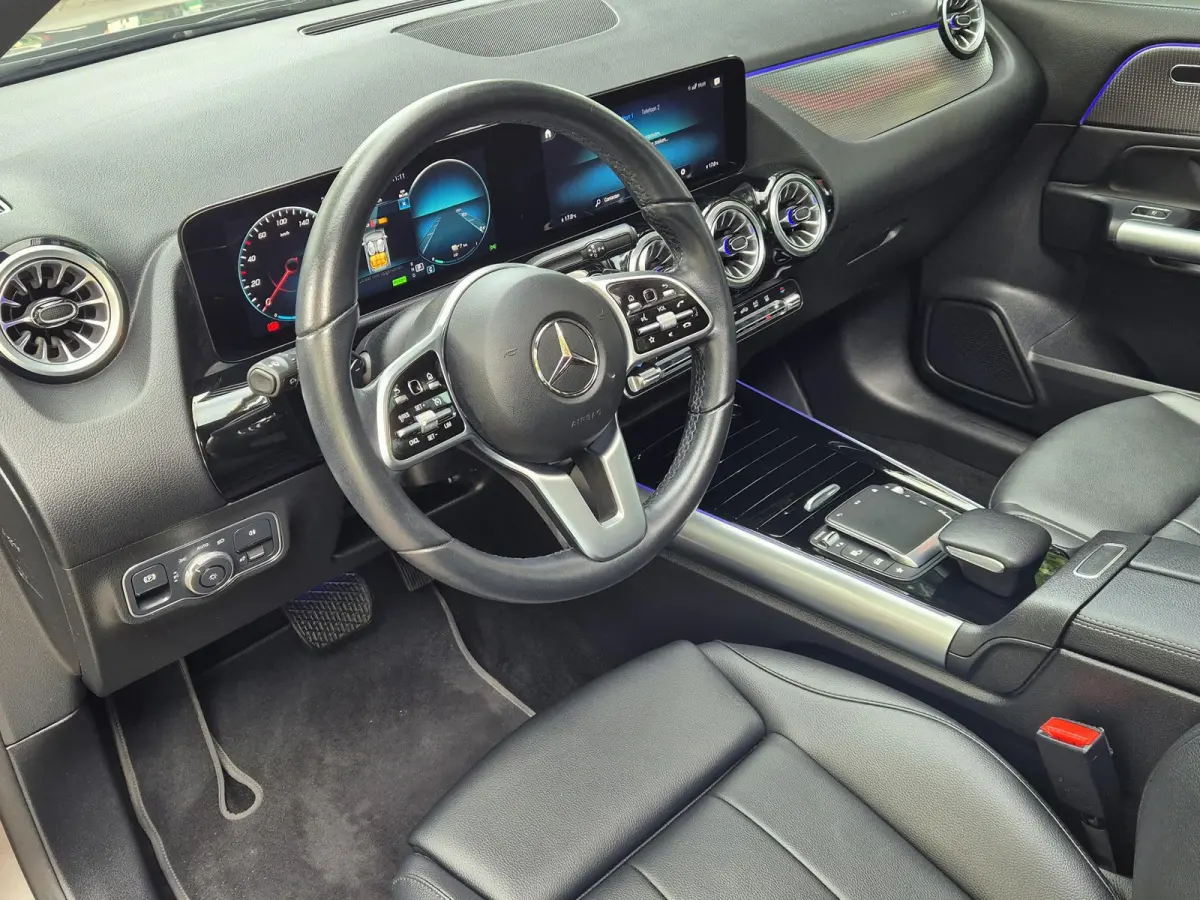 250 e AUTOMAAT | SOH 96,71% | Panoramadak | Climate Control | Navigatie | Parkeercamera | Cruise Control | Stoelverwarming
