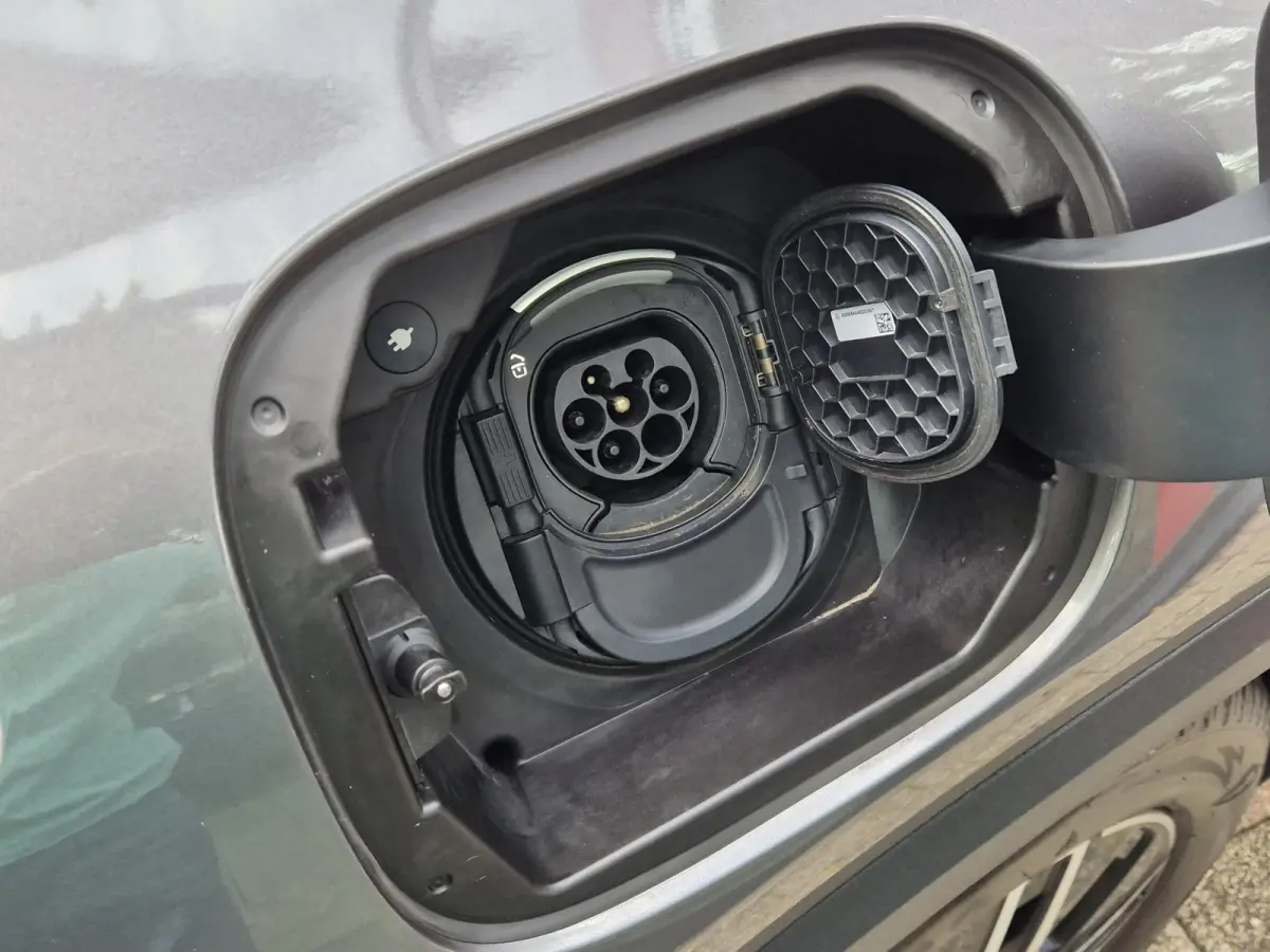 250 e AUTOMAAT | SOH 96,71% | Panoramadak | Climate Control | Navigatie | Parkeercamera | Cruise Control | Stoelverwarming