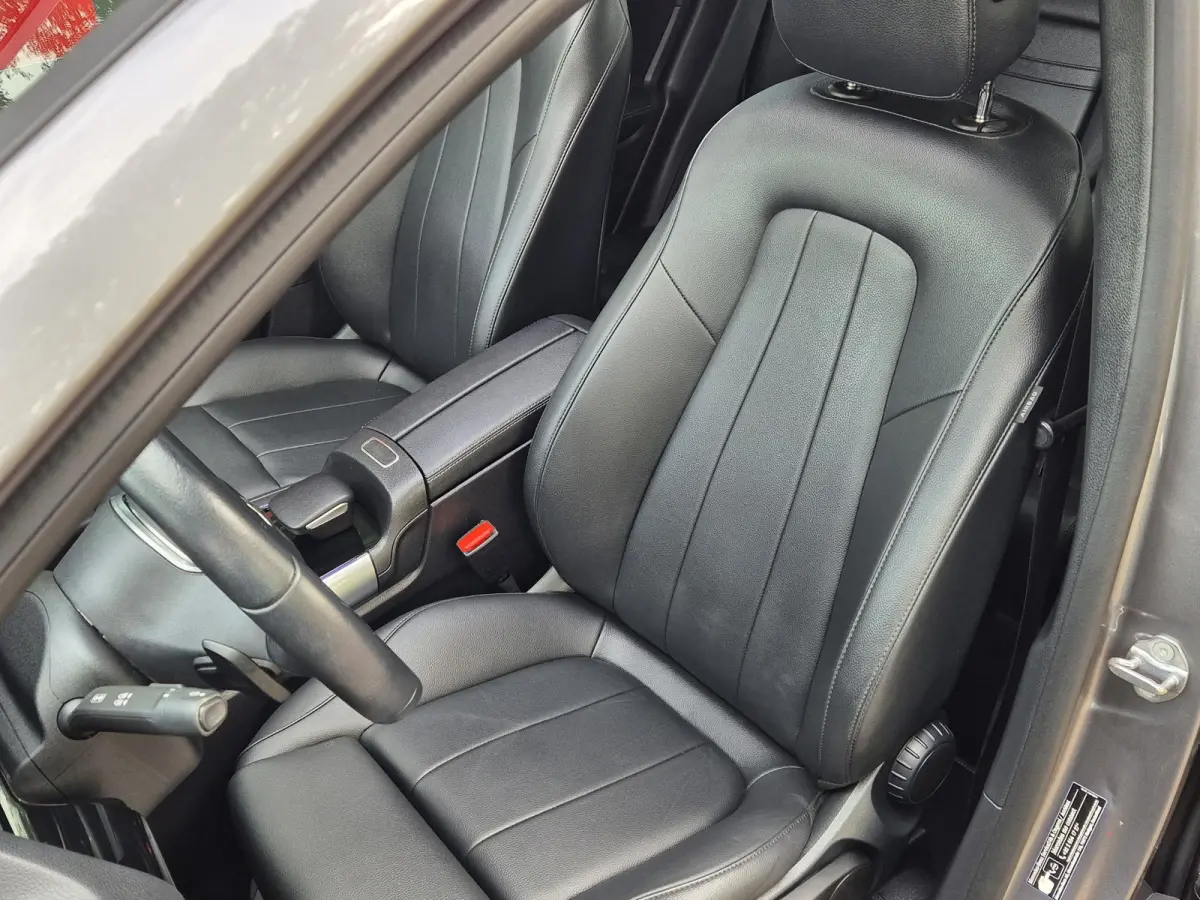 250 e AUTOMAAT | SOH 96,71% | Panoramadak | Climate Control | Navigatie | Parkeercamera | Cruise Control | Stoelverwarming
