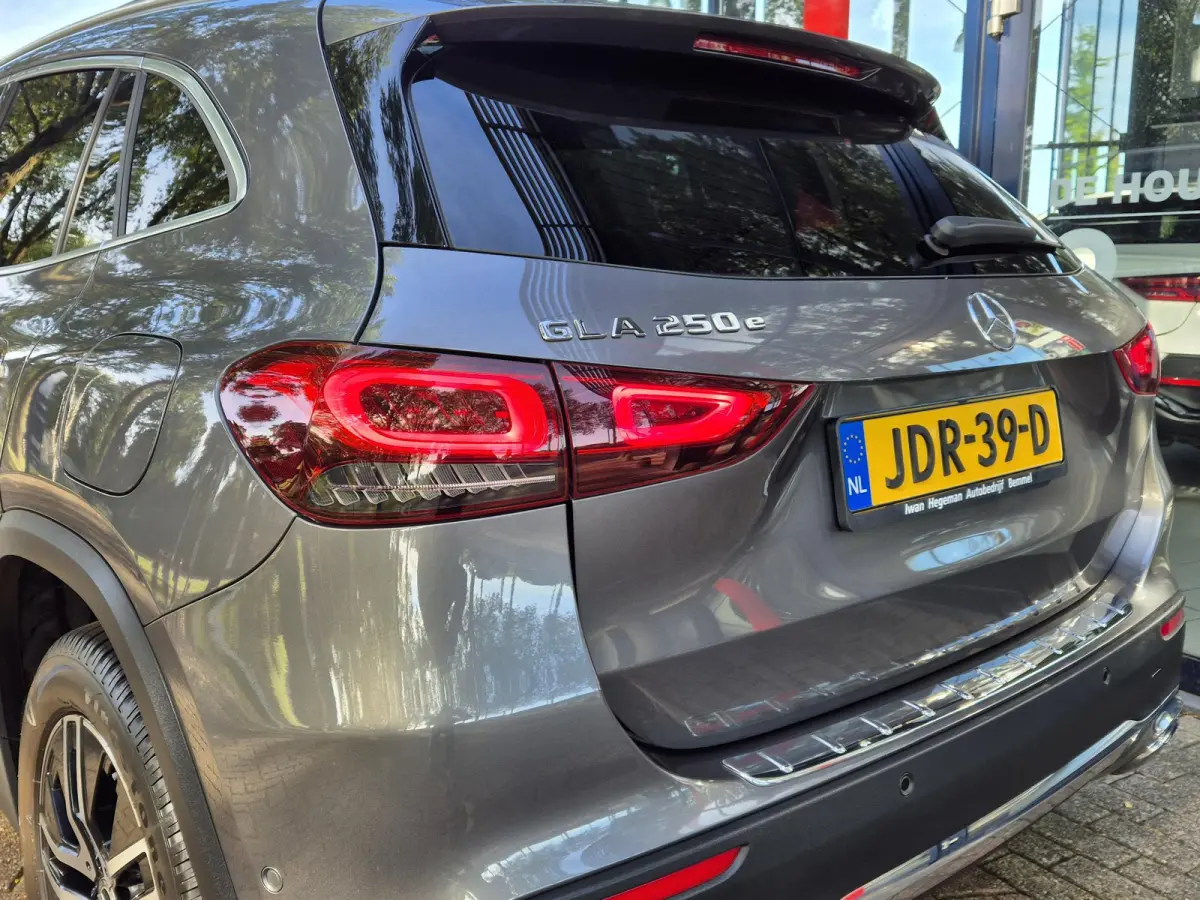 250 e AUTOMAAT | SOH 96,71% | Panoramadak | Climate Control | Navigatie | Parkeercamera | Cruise Control | Stoelverwarming