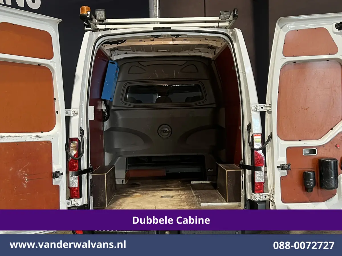 2.3 Turbo 146pk L2H2 Dubbele cabine Euro6 Airco | Imperiaal | Omvormer | 2500kg Trekhaak | LM velgen Navigatie, Camera, Cruisecontrol, Parkeersensoren, 5-zits