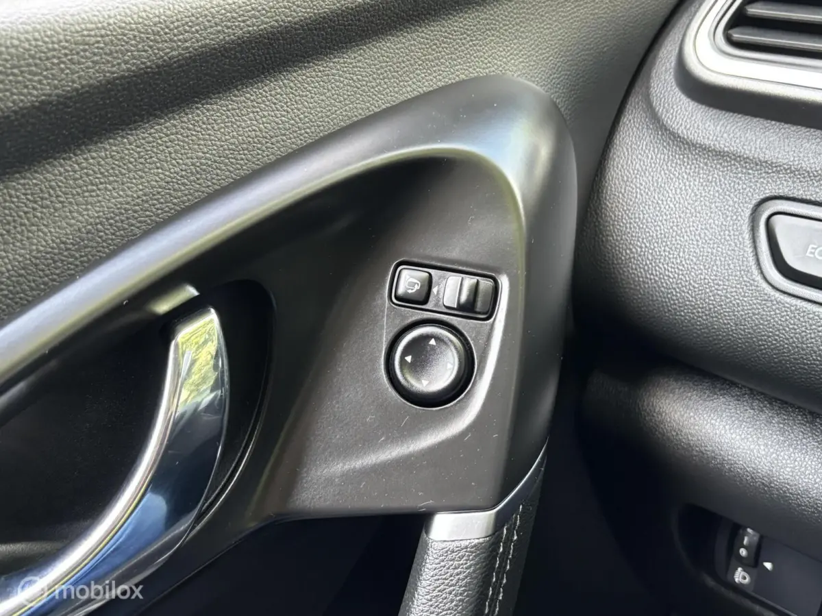 Kadjar TCe. NAVI, LEDER, CRUISE, STOELVERWARMING.