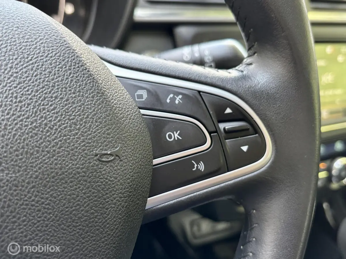 Kadjar TCe. NAVI, LEDER, CRUISE, STOELVERWARMING.
