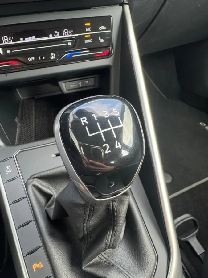 1.0 TSI Life Business|Carplay|PDC|Navi|Stoelverwarming