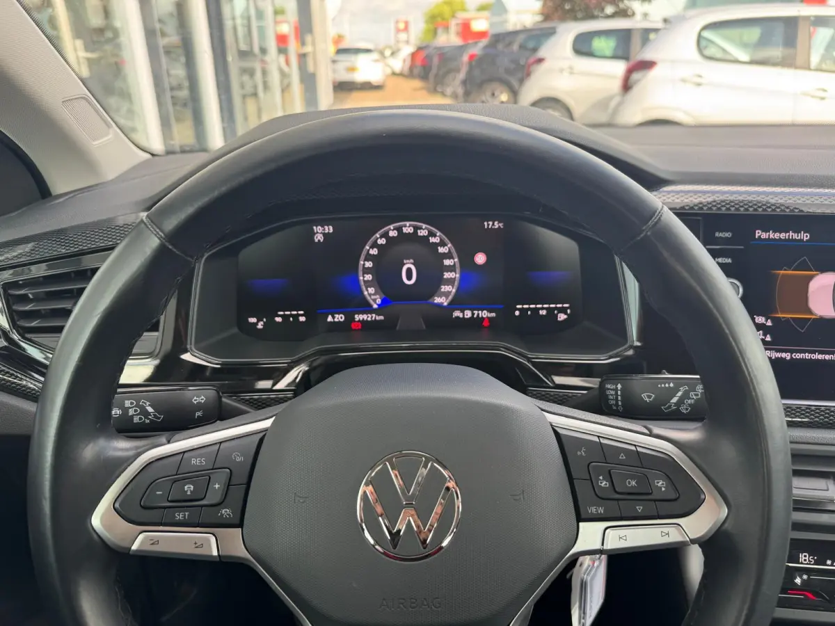 1.0 TSI Life Business|Carplay|PDC|Navi|Stoelverwarming