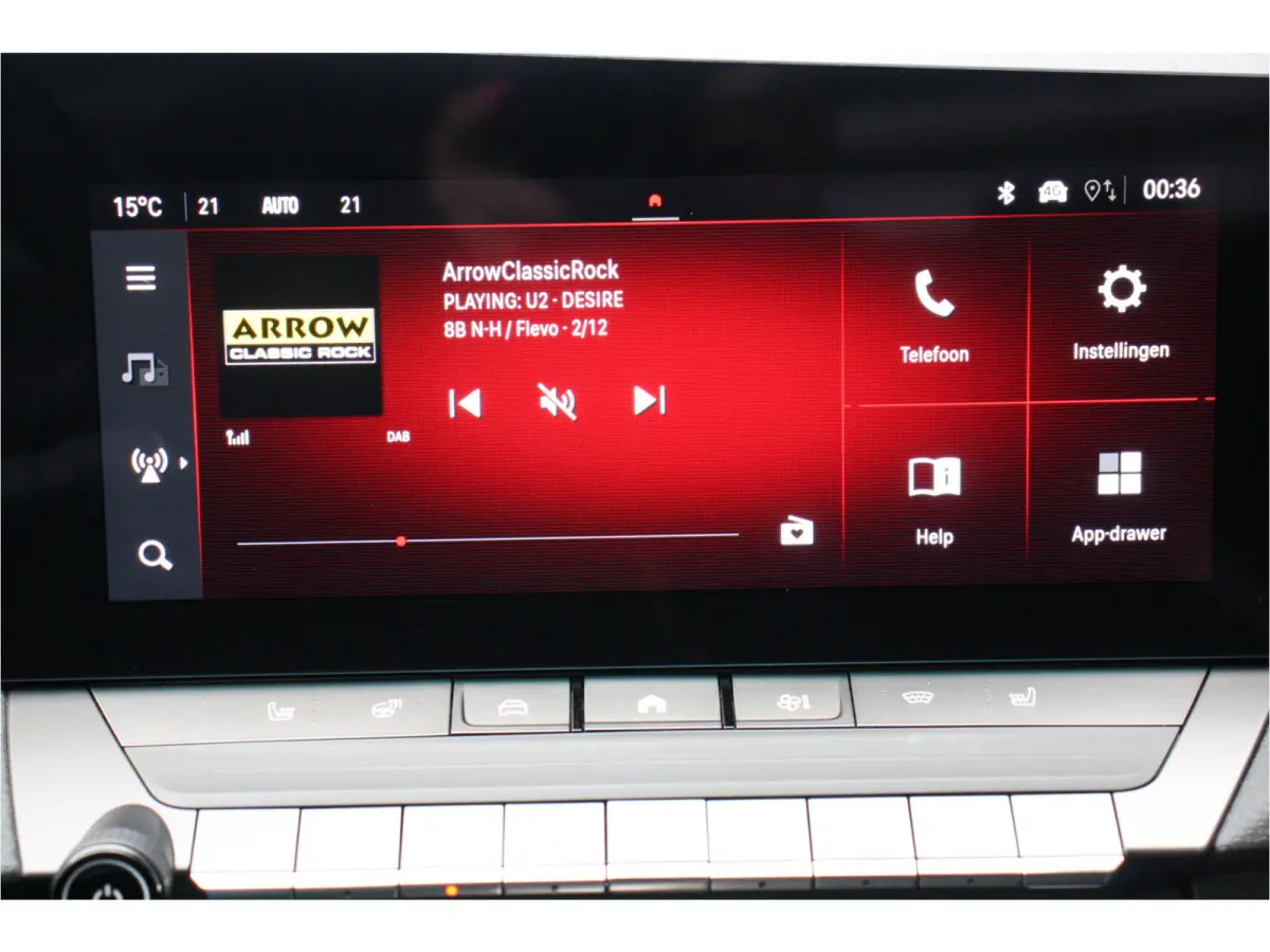 1.6 HYBRID 180PK ULTIMATE AUTOMAAT / NAVI / LEDER / CLIMA / AGR / PDC / 17" LMV / CAMERA / BLACK PACK / KEYLESS / FULL-LED / WINTERPAKKET / PANO. DAK / BLUETOOTH / ADAPT. CRUISECONTROL / FUL