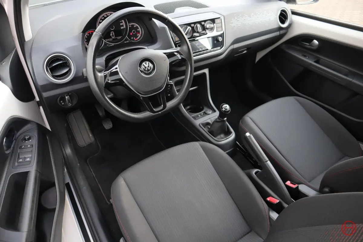 Up! 1.0 TSI 90 PK Sound up! / Panoramadak / Airco / 1e eigenaar