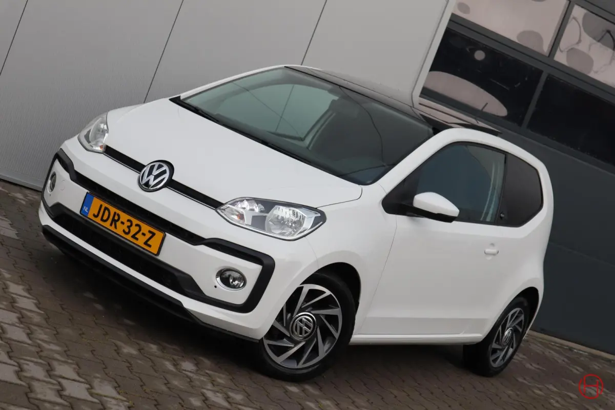 Up! 1.0 TSI 90 PK Sound up! / Panoramadak / Airco / 1e eigenaar