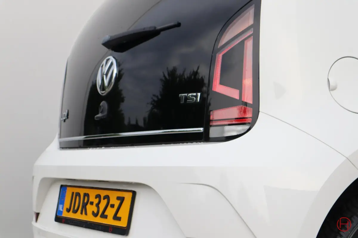 Up! 1.0 TSI 90 PK Sound up! / Panoramadak / Airco / 1e eigenaar