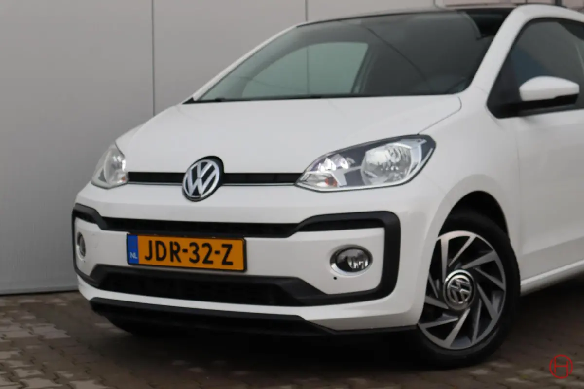 Up! 1.0 TSI 90 PK Sound up! / Panoramadak / Airco / 1e eigenaar