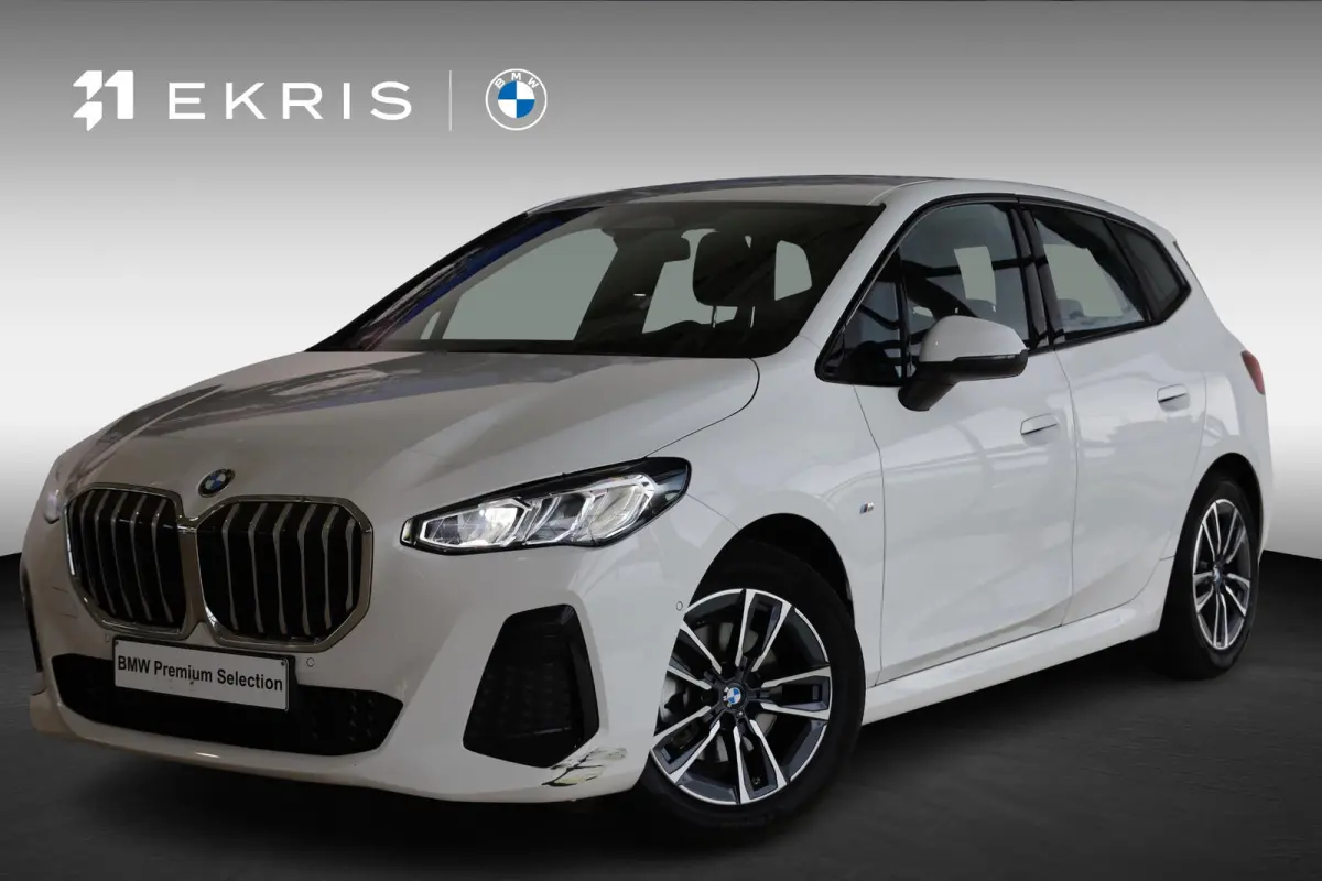 220i | M Sportpakket | Parkeersensoren | Achteruitrij Camera